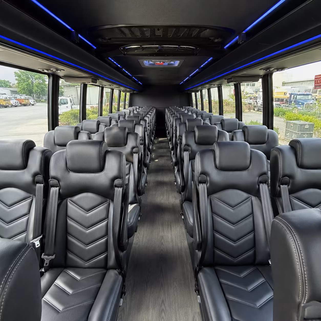 minibuses and charter buses to footprint center and chase field