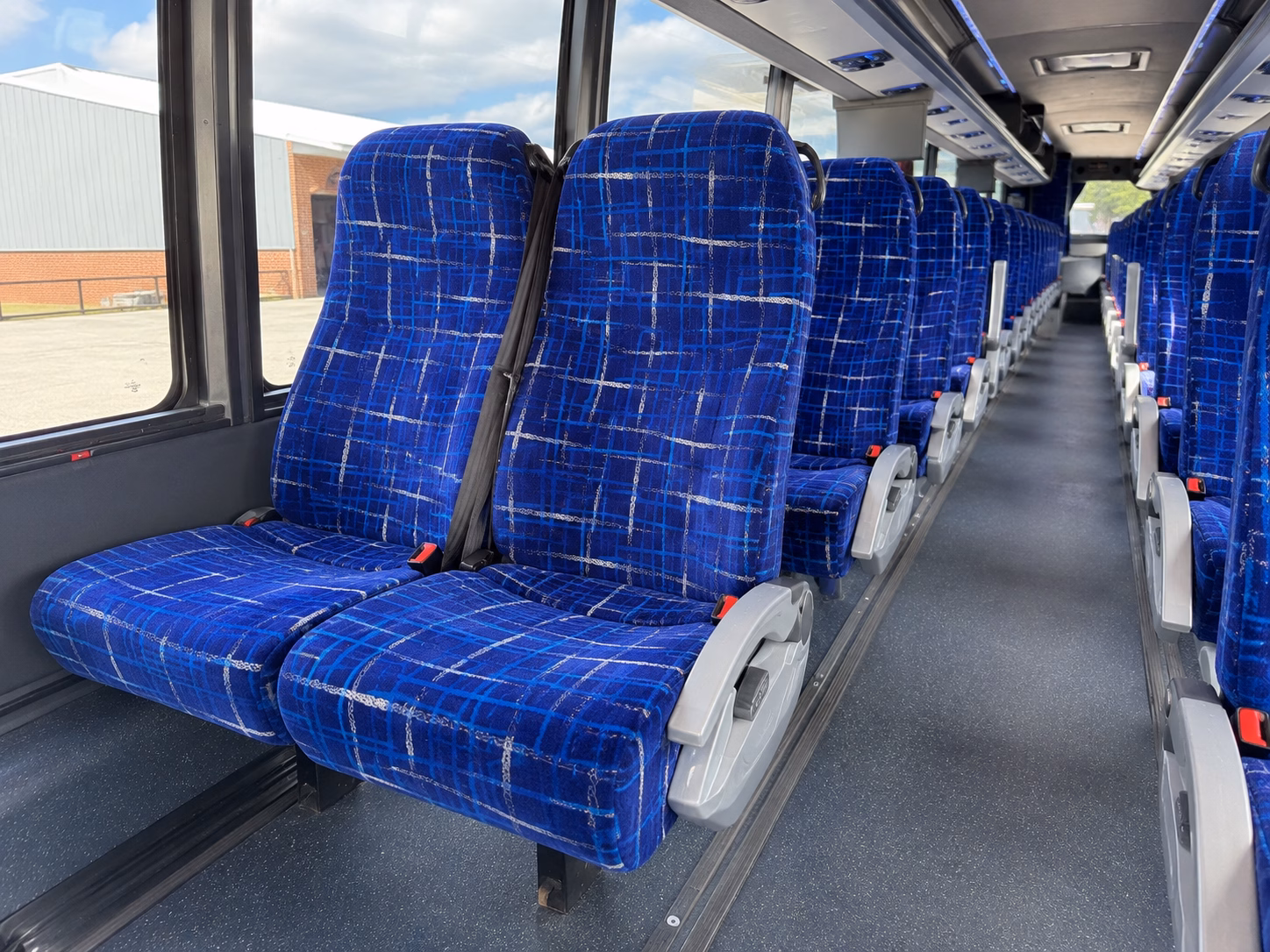 school bus rentals to the desert botanical garden and phoenix zoo